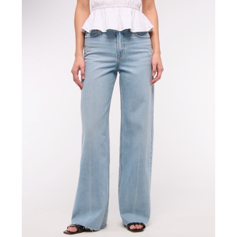 A&F Lightweight Drapey Rigid High Rise Wide Leg Jean in Medium Raw Hem X LONG